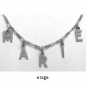 Collier lettres