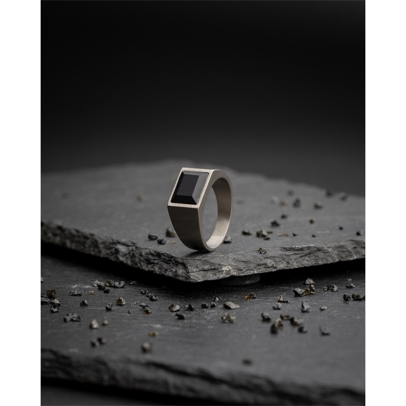 Credo Silver Black